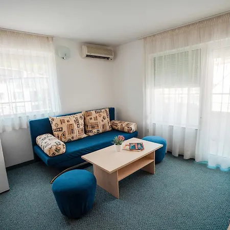 Apartment Hrizantema