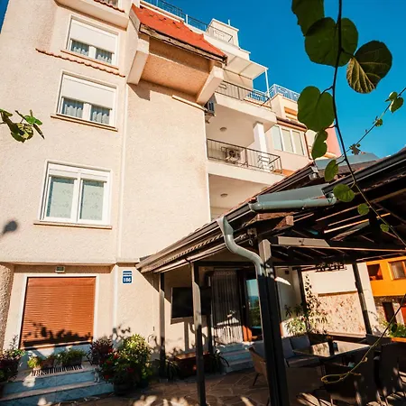 Apartment Hrizantema Sveti Vlas
